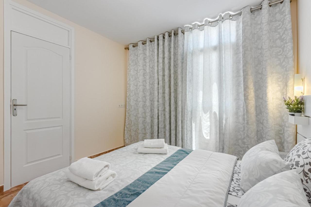 America - 150 Meters From The Beach, Free Wi-fi Apartment Arona (Tenerife)