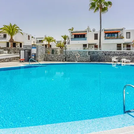Apartment Apart America - 150 Meters From The Beach, Free Wi-Fi Arona  Exterior photo