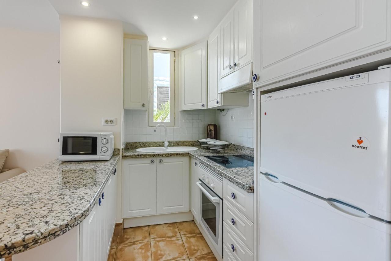 America - 150 Meters From The Beach, Free Wi-fi Apartment